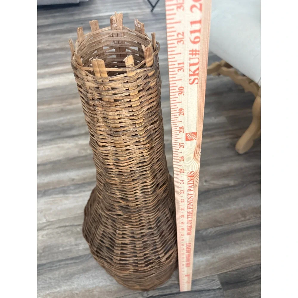 Unbranded woven wicker