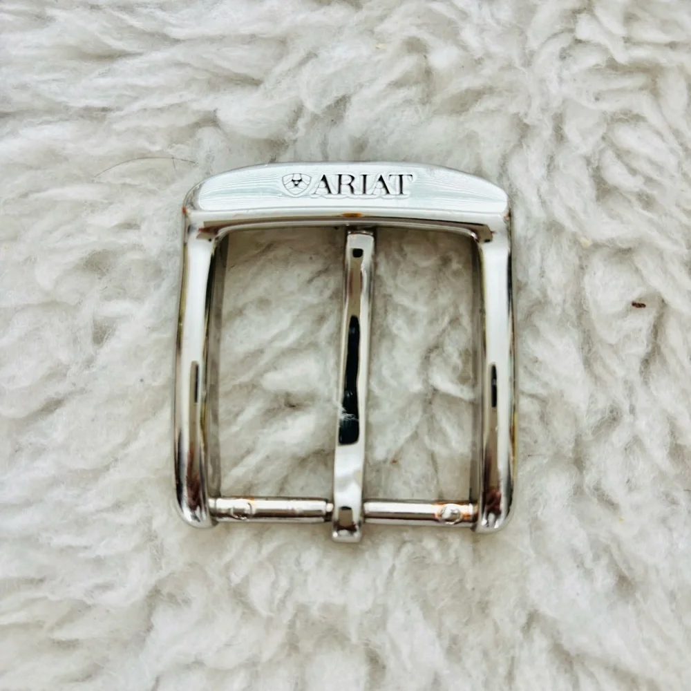 Ariat elegant buckle