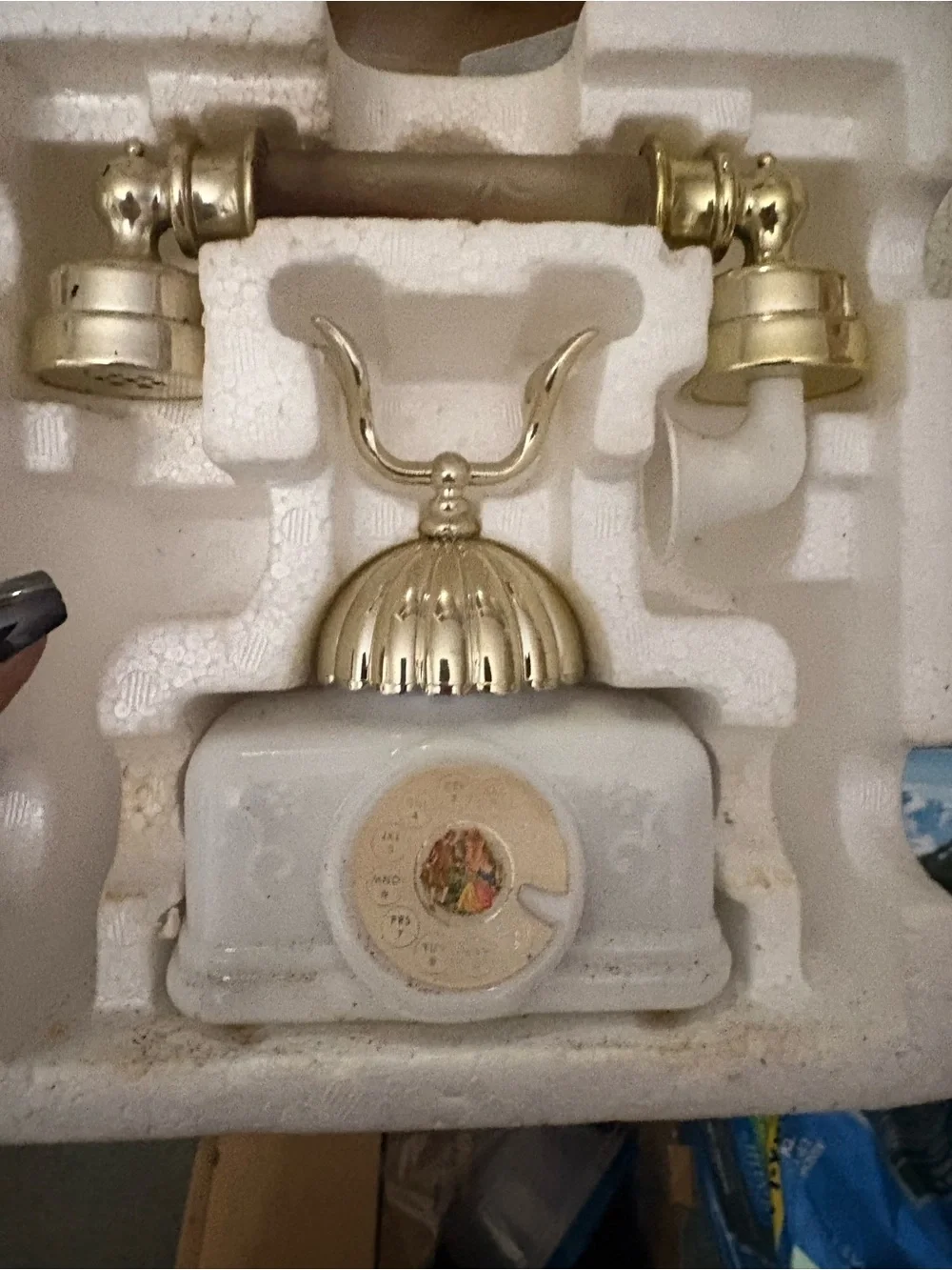 Avon vintage old