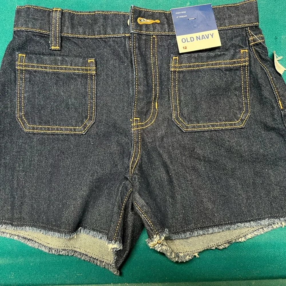 Old Navy summer coming