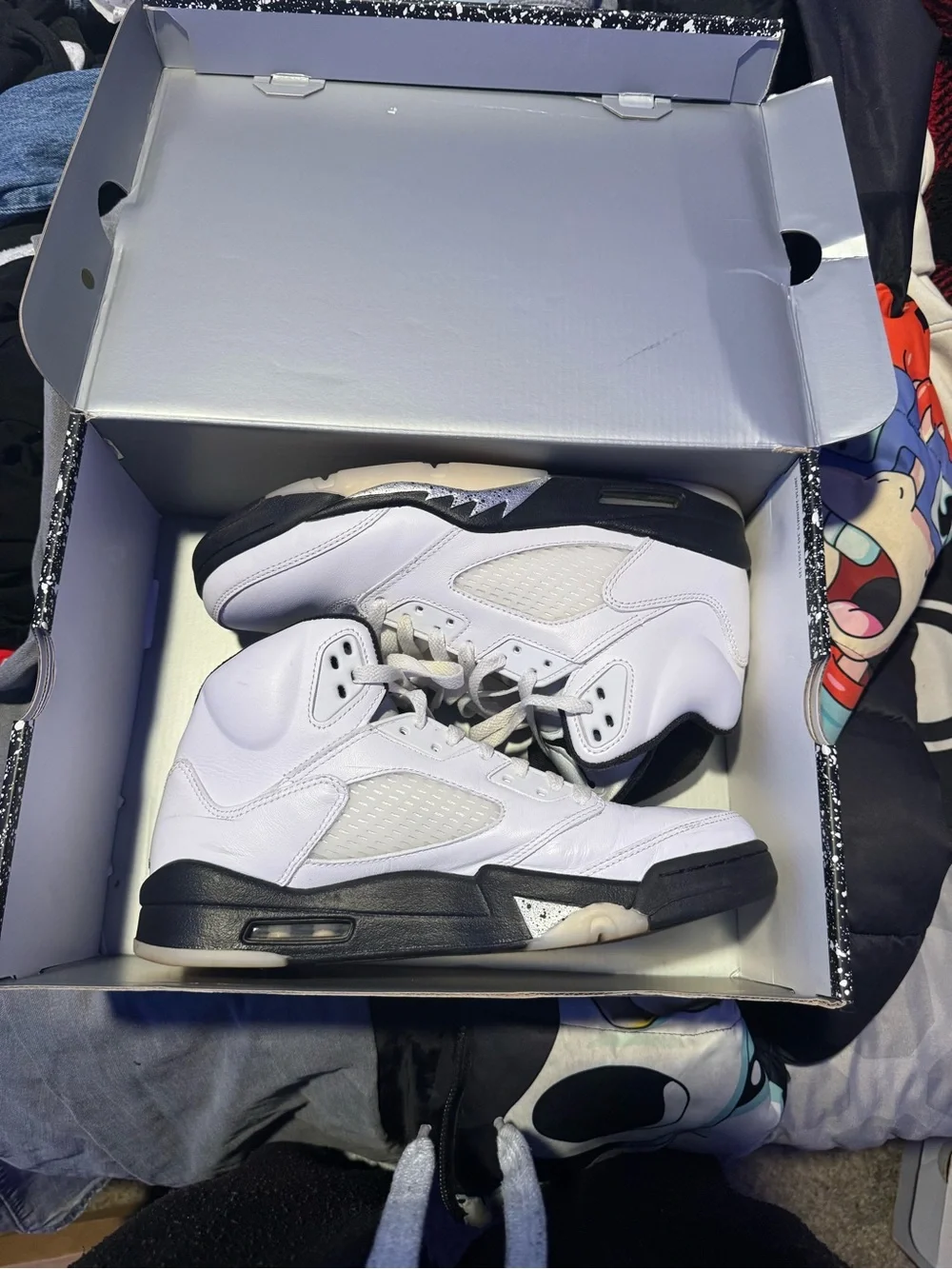 Jordan Men's White and Black Retro Sneakers
