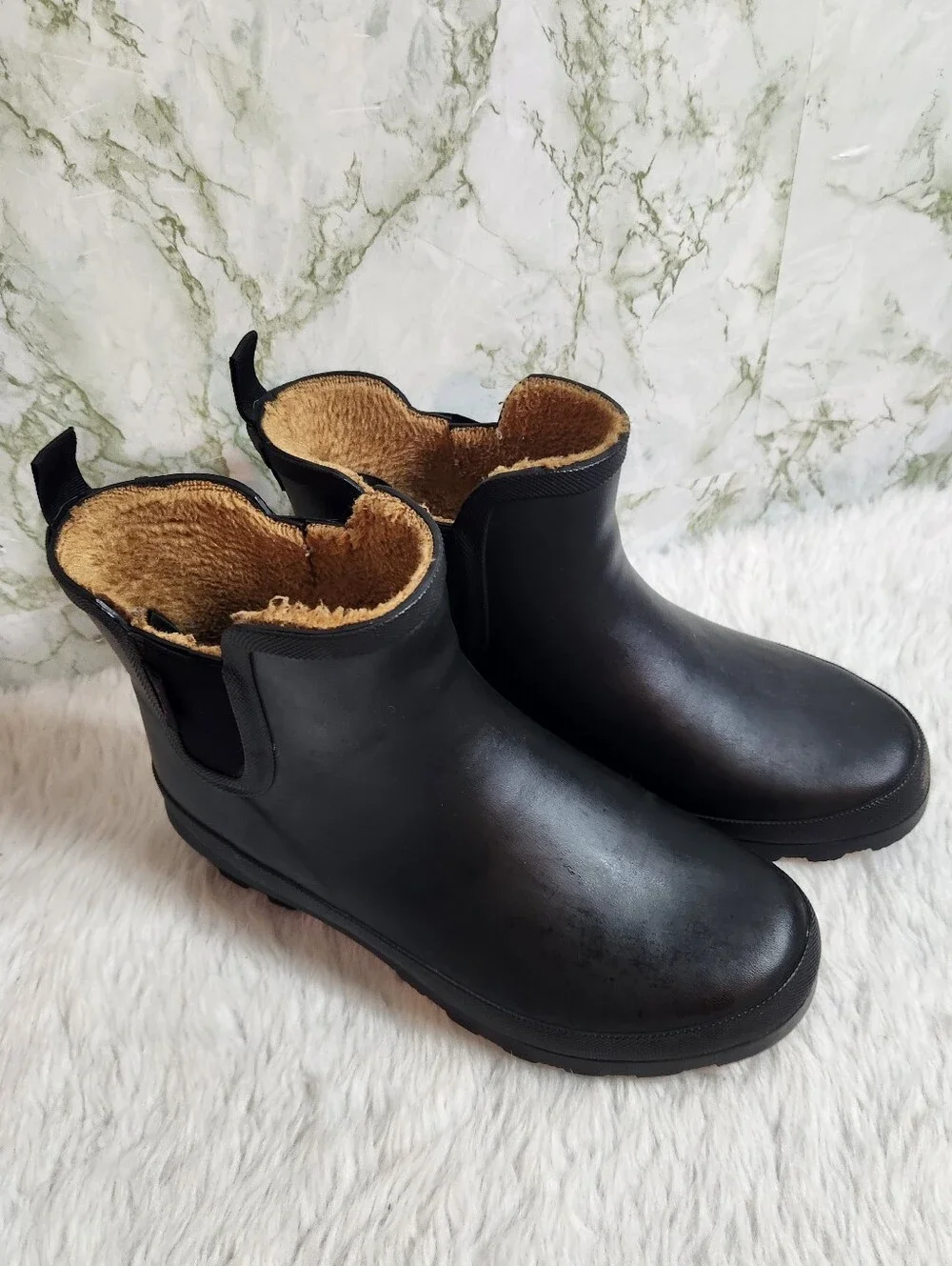 CHOOKA Handcrafted Premium Rainwear Plush Chelsea Black Boots