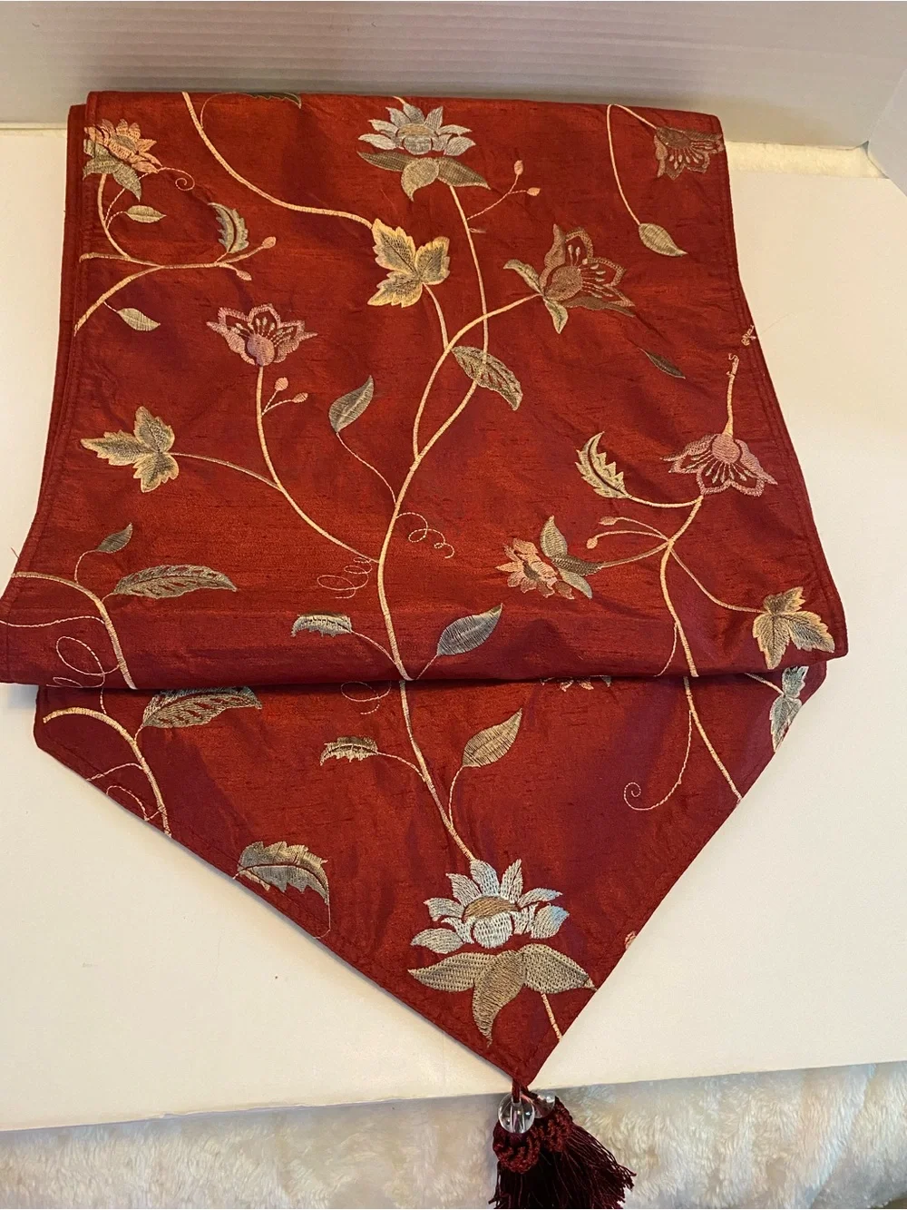 Unbranded wine faux