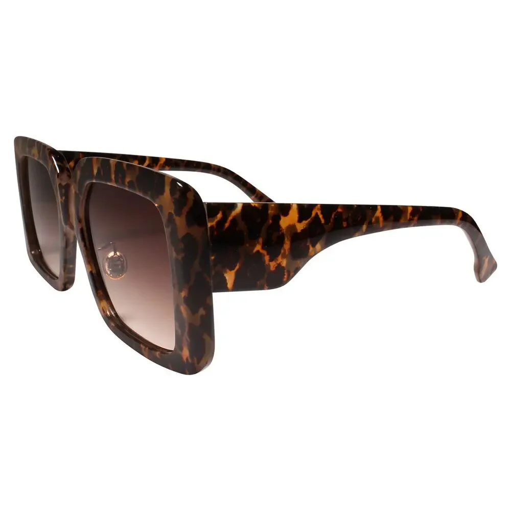 Kiss these oversized
