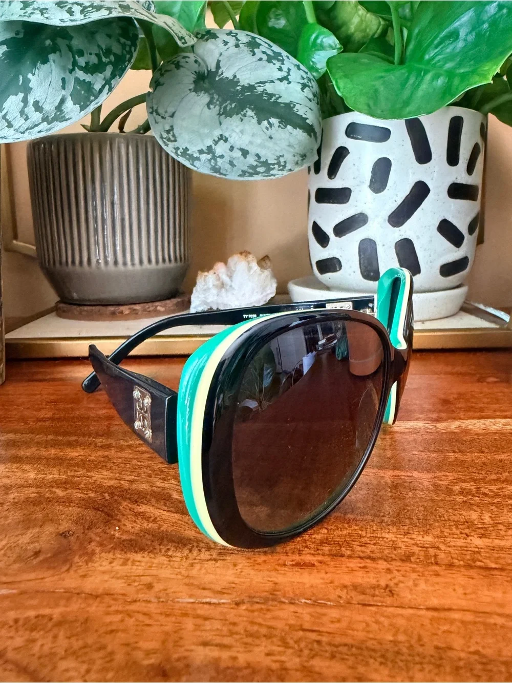 Tory Burch Sunglasses - yellow/green trim with case