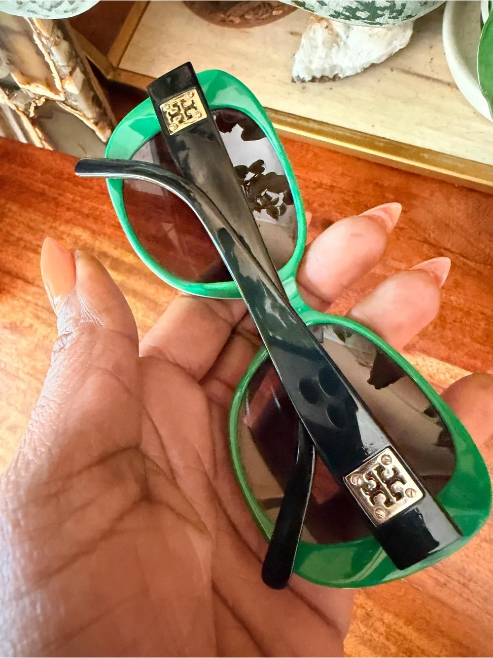 Tory Burch Sunglasses - yellow/green trim with case