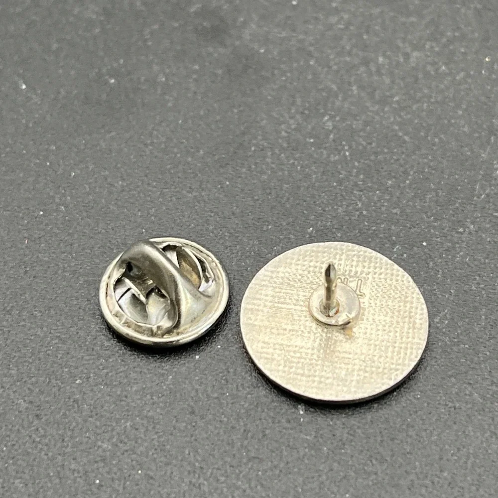 N/A pin discoloration