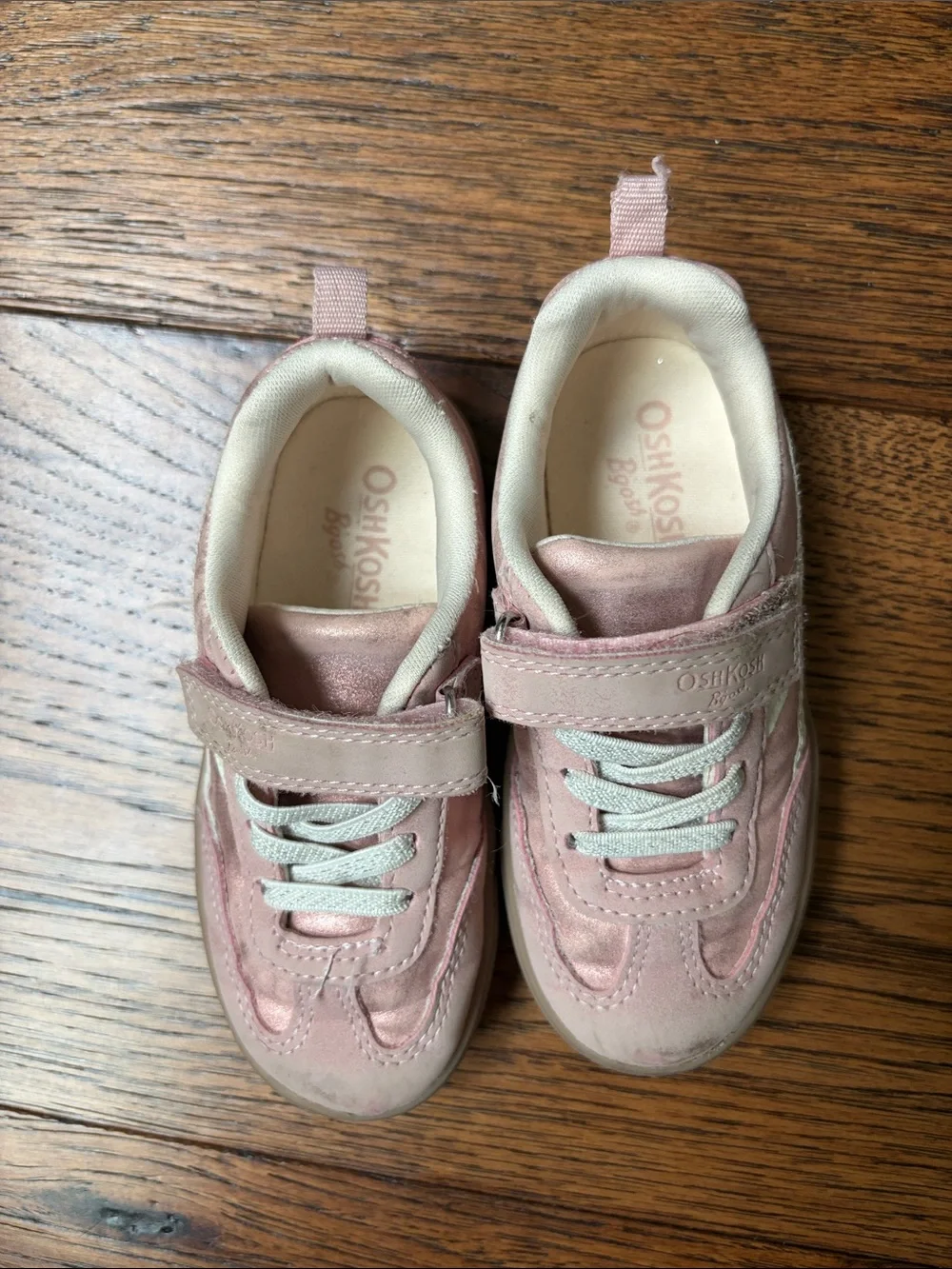 OshKosh Bgosh laces shoes fit