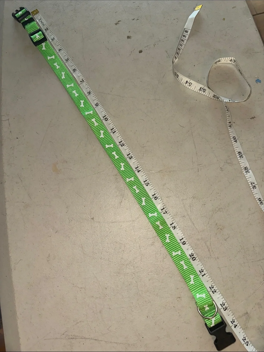 Bright Green Bone Pattern Dog Collar Adjustable  Never Used