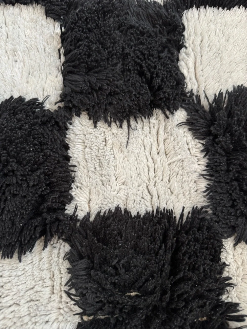 MACKENZIE CHILDS Checkerboard Black Bath Rug Plush Black & White