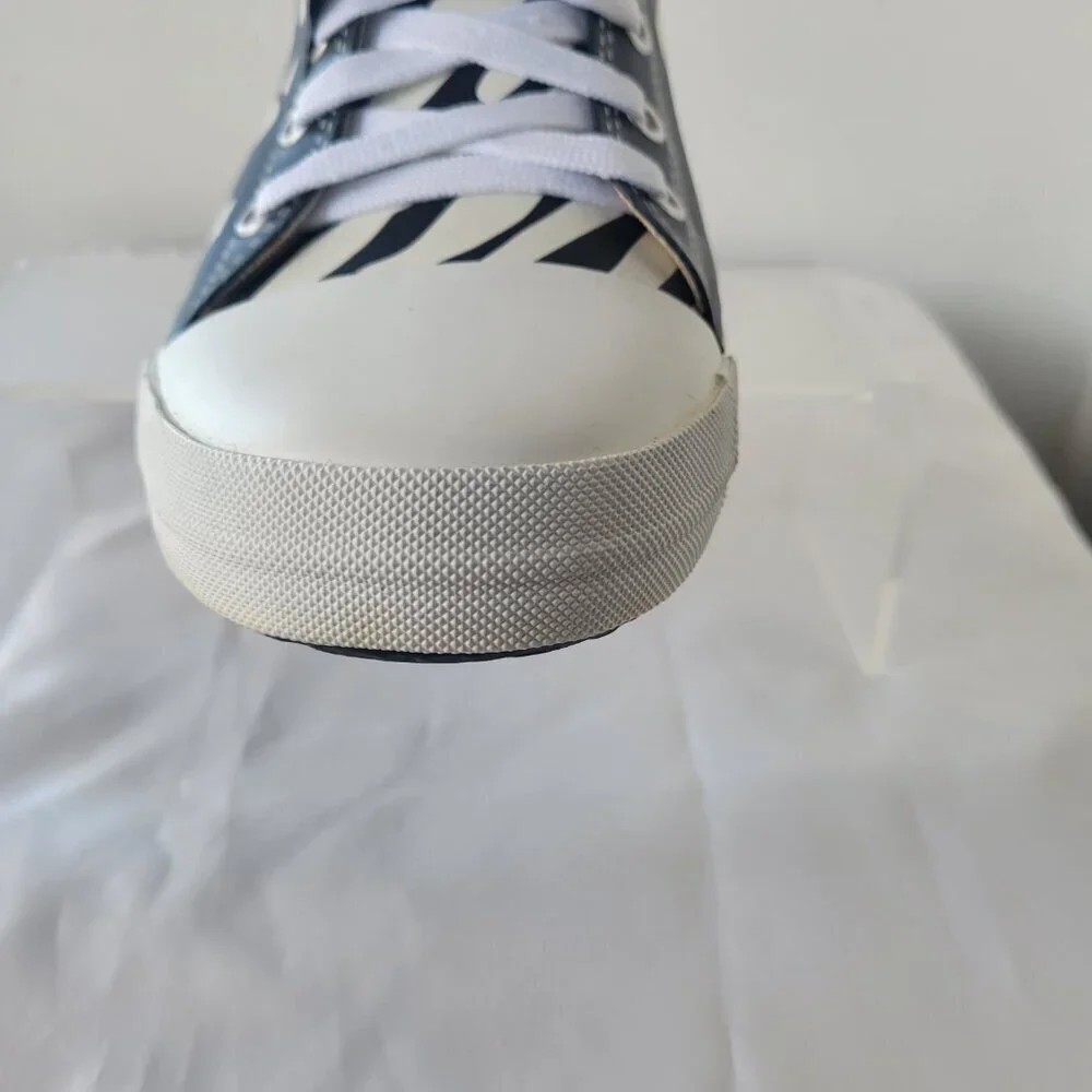 Elvetik nwt zebra
