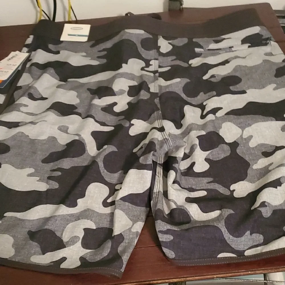 Old Navy dive into