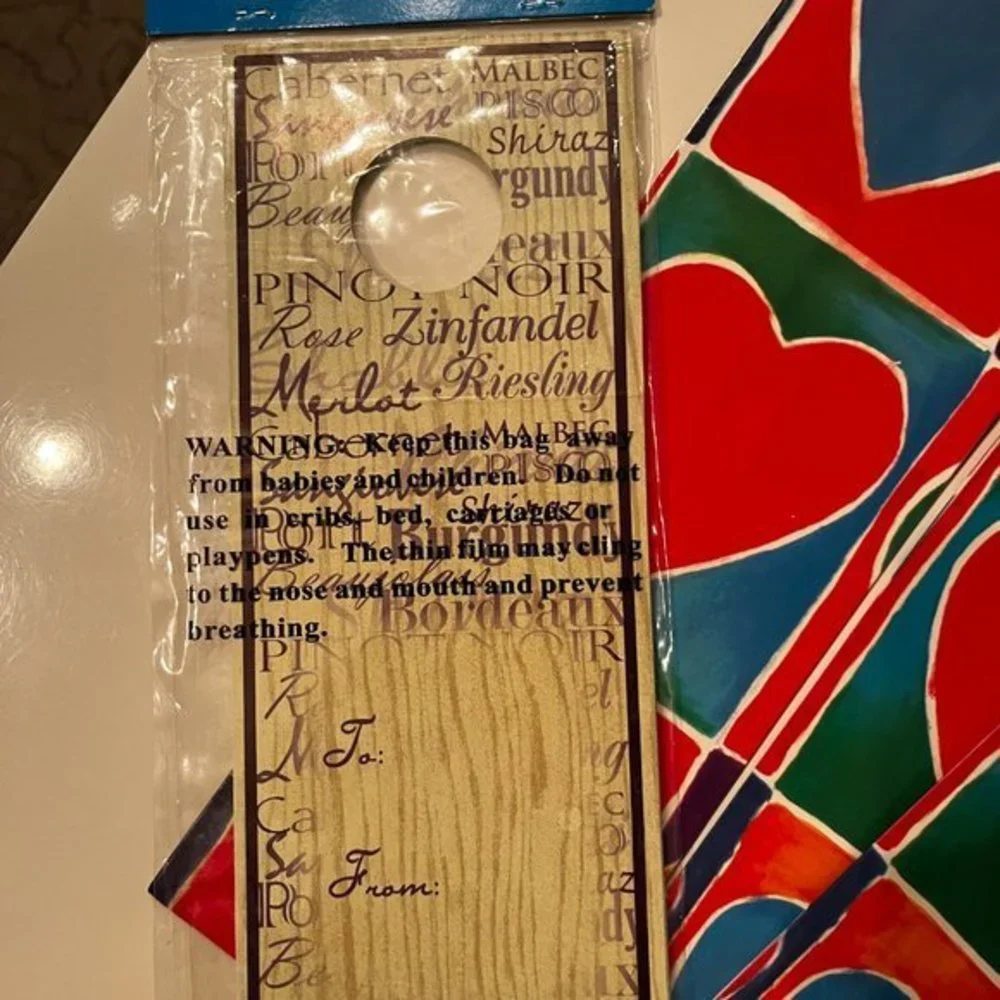 Wine Tags & Wine Bags‎ (Heart-Themed / home/x) (new)
