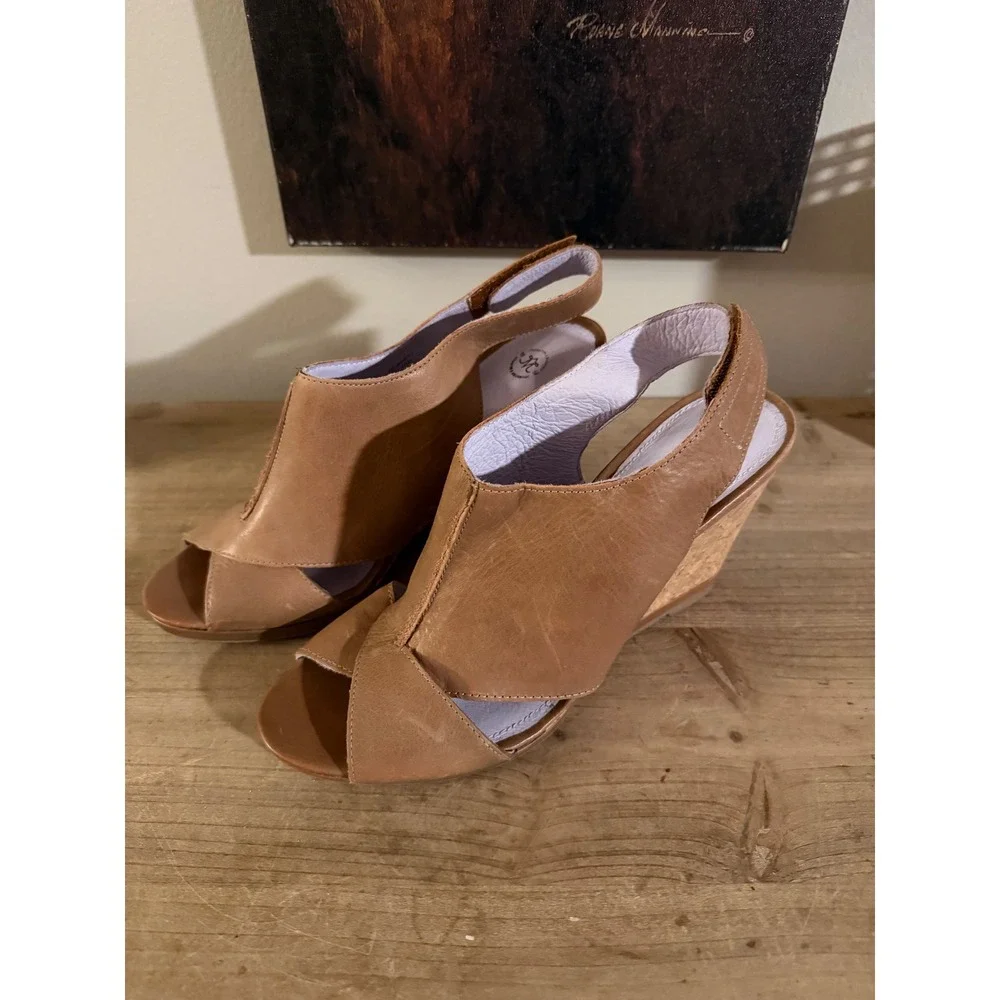 Johnston & Murphy Women's‎ Tan Leather Slingback Wedge Sandals Size 10M