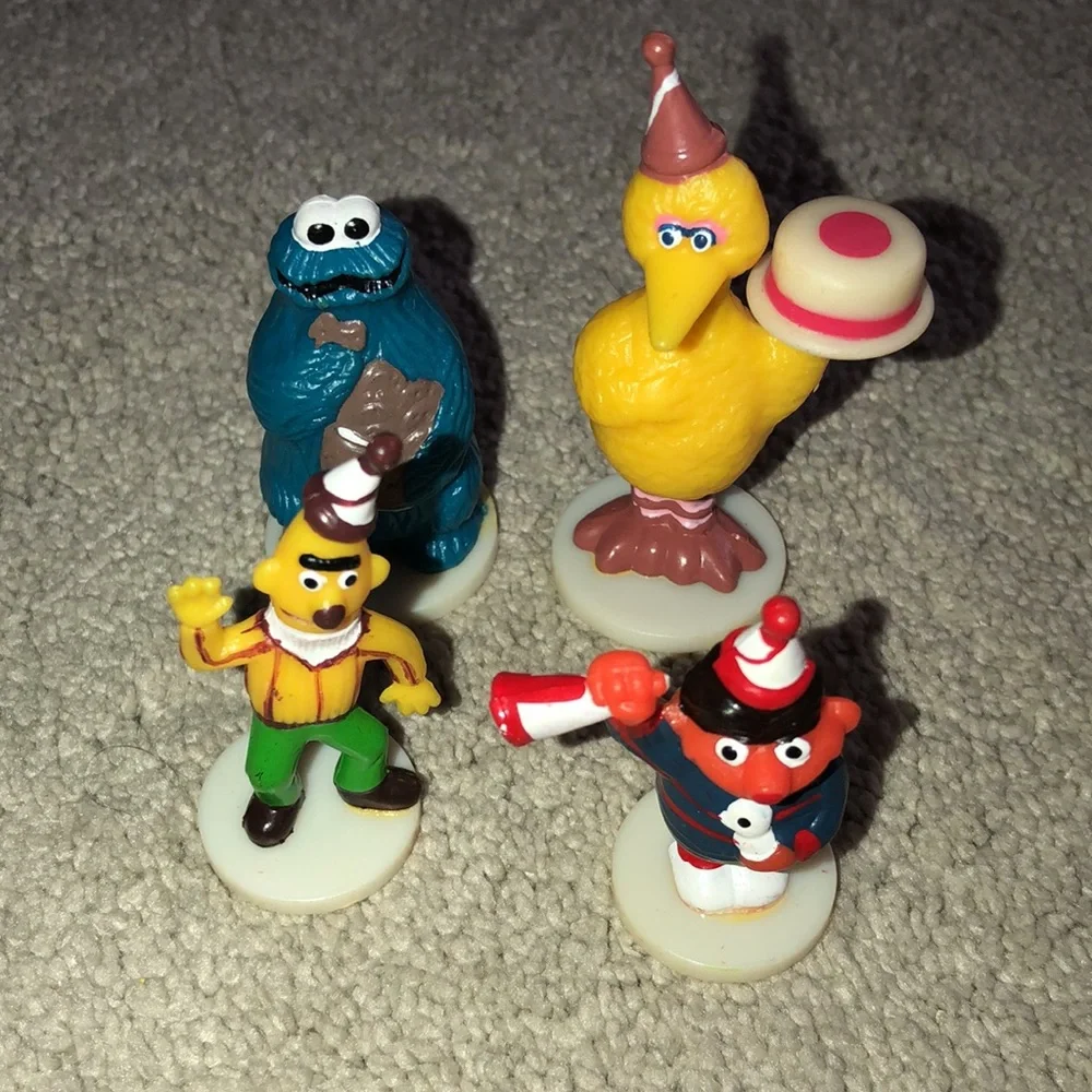 Vintage Wilton Muppets Sesame street cake toppers set‎