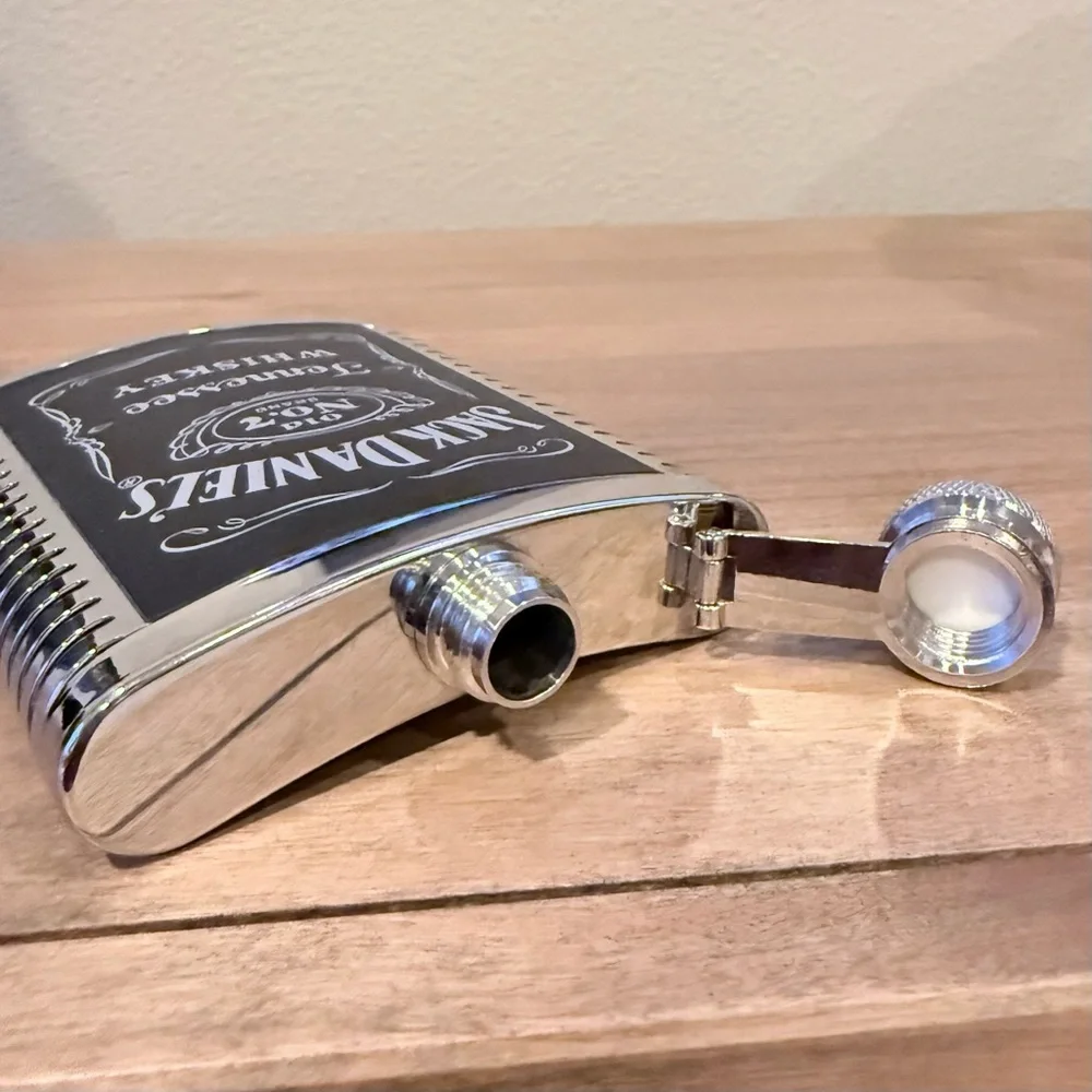 Jack Daniel’s Old No. 7 Tennessee Whiskey stainless steel flask