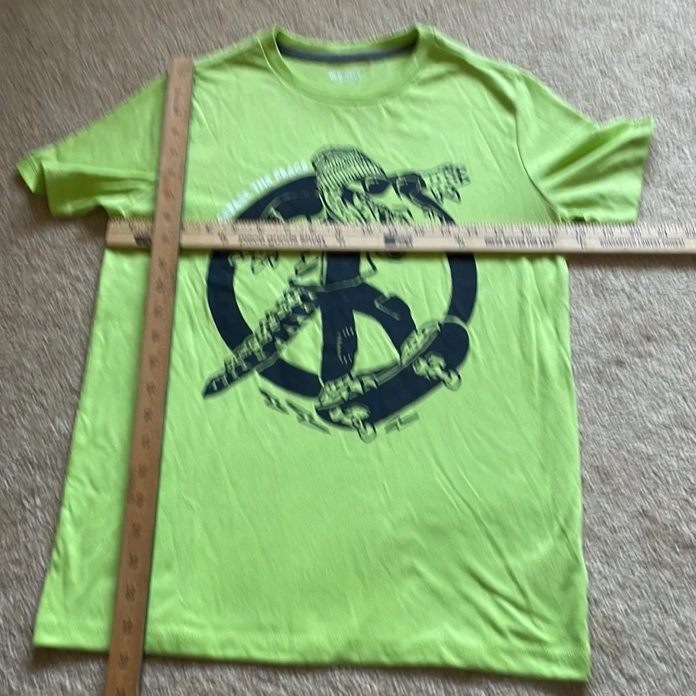 Old Navy peace sign
