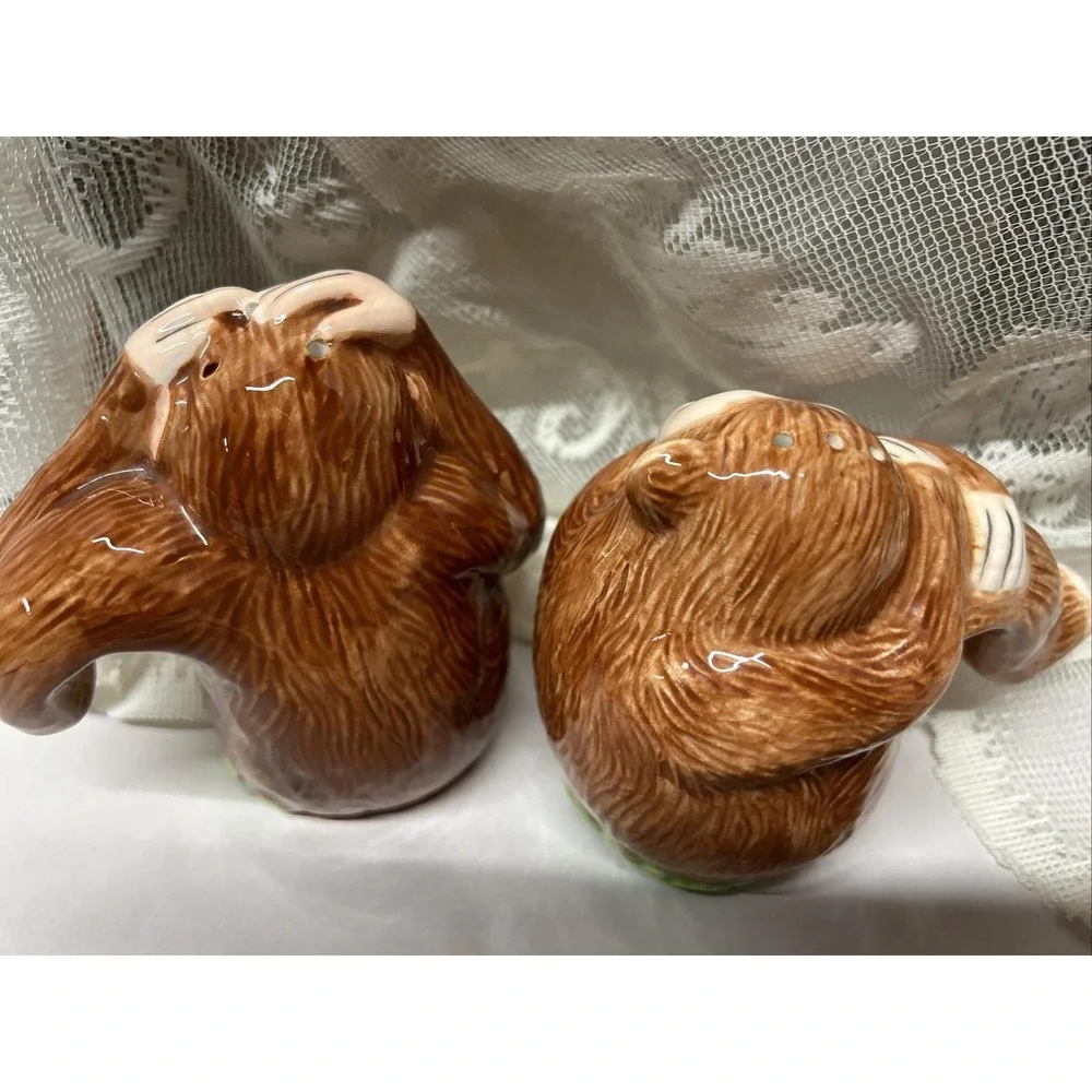 Strata Group adorable monkeys