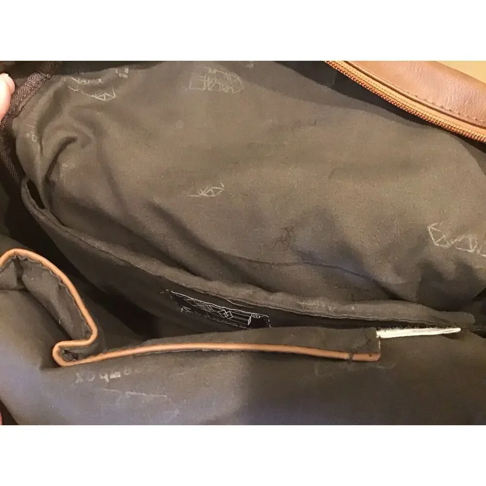 Threebox vegan leather