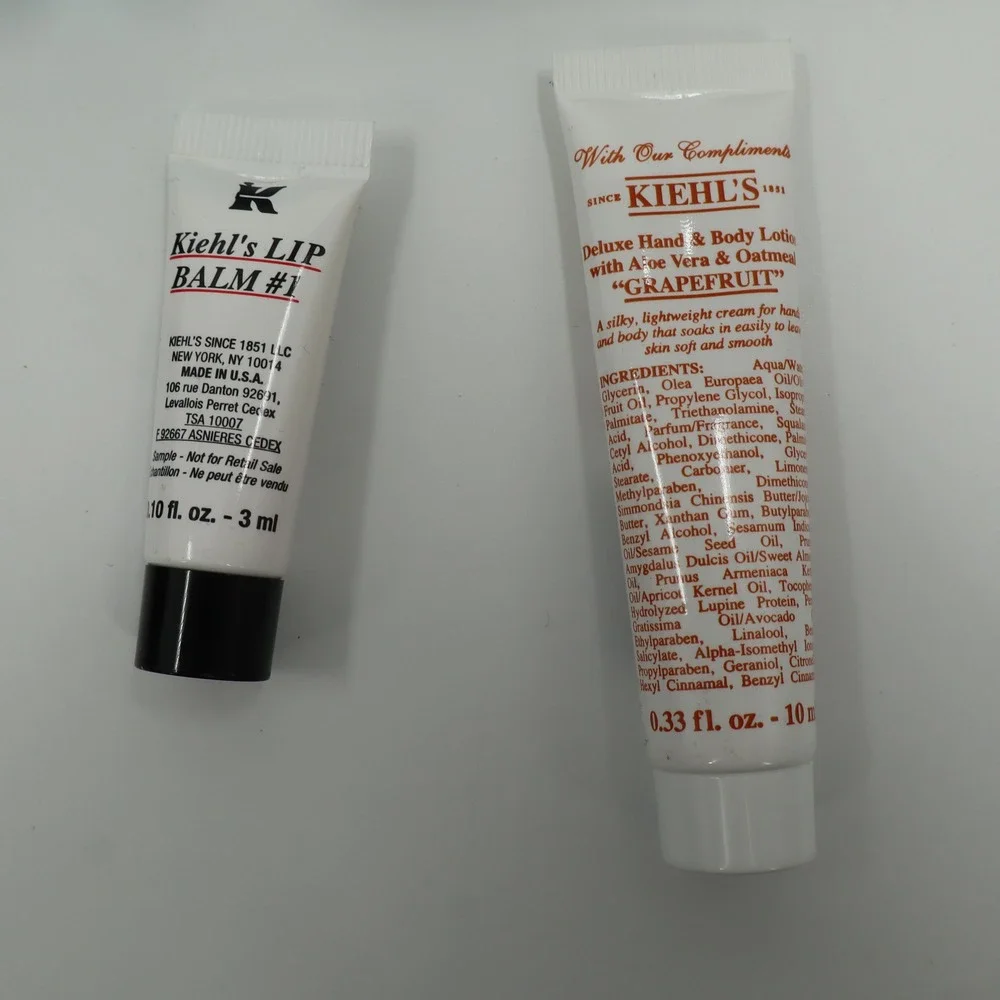 Tumi Delta Airlines Amenity Kit Navy Blue‎ Hardshell Case Kiehls Skincare Set