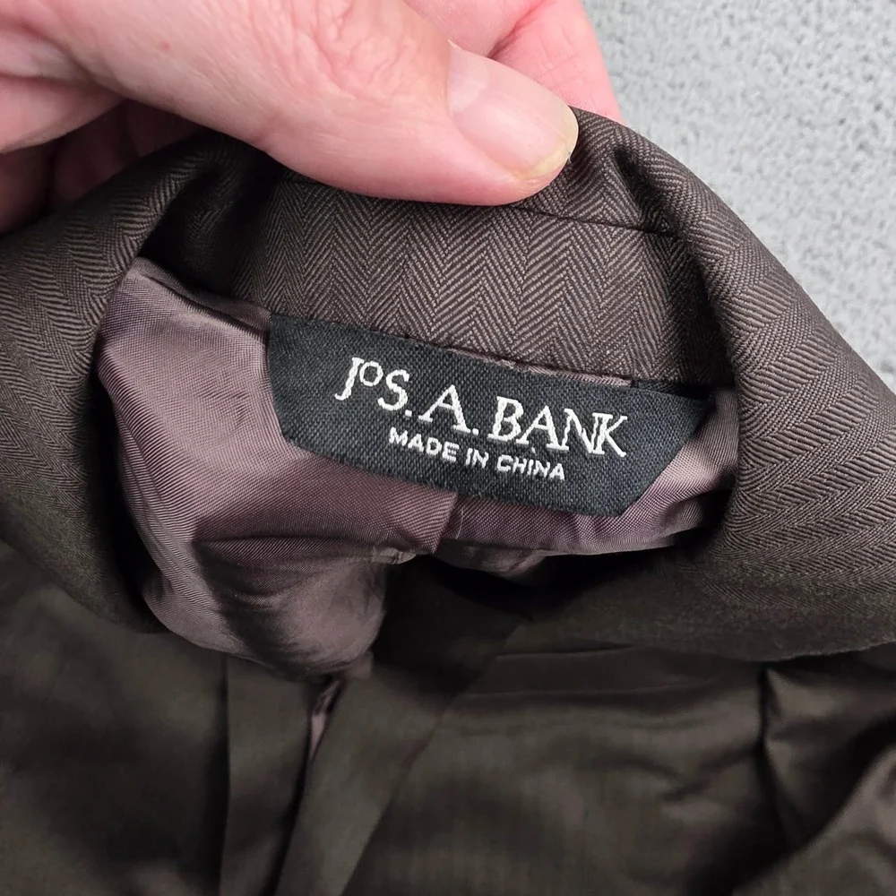Jos. A. Bank measurements shoulder