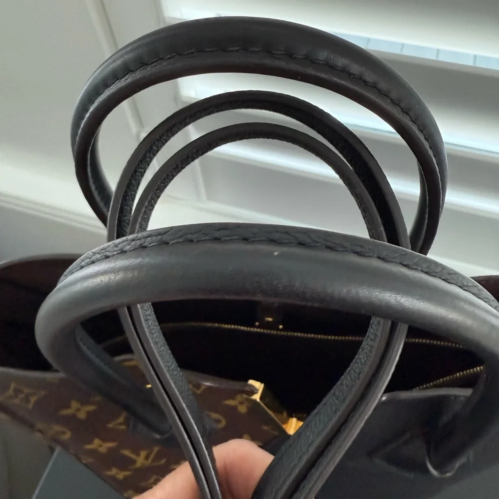 Louis Vuitton pristine like