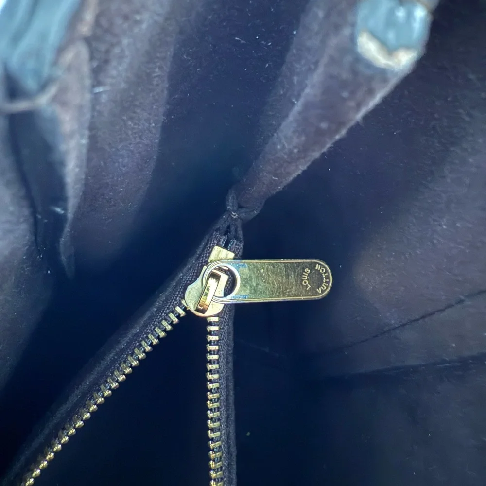 Louis Vuitton pristine like