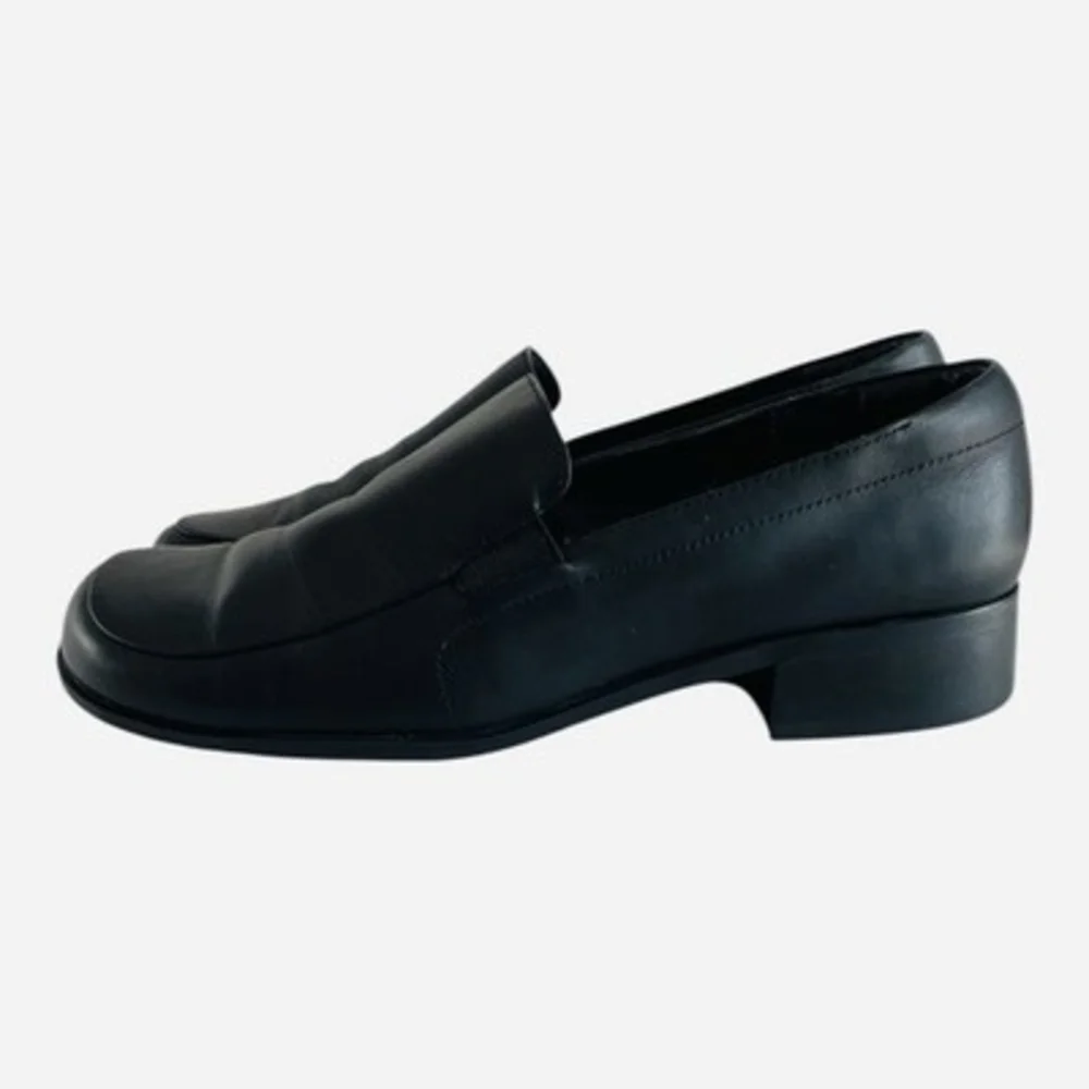 Liz Claiborne liz claiborne