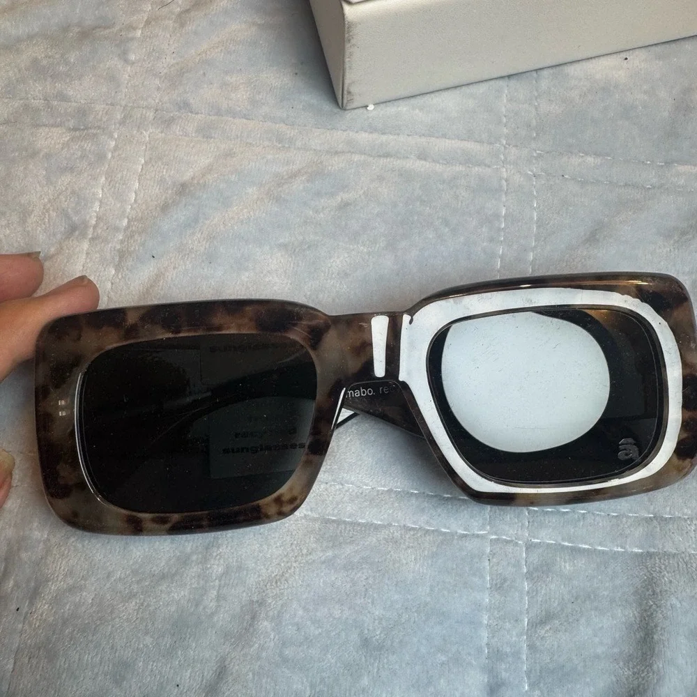 Szade stylish tortoiseshell