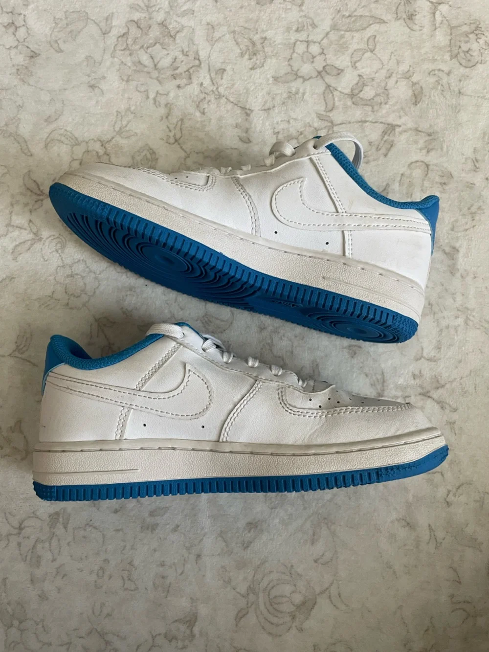 Nike low top