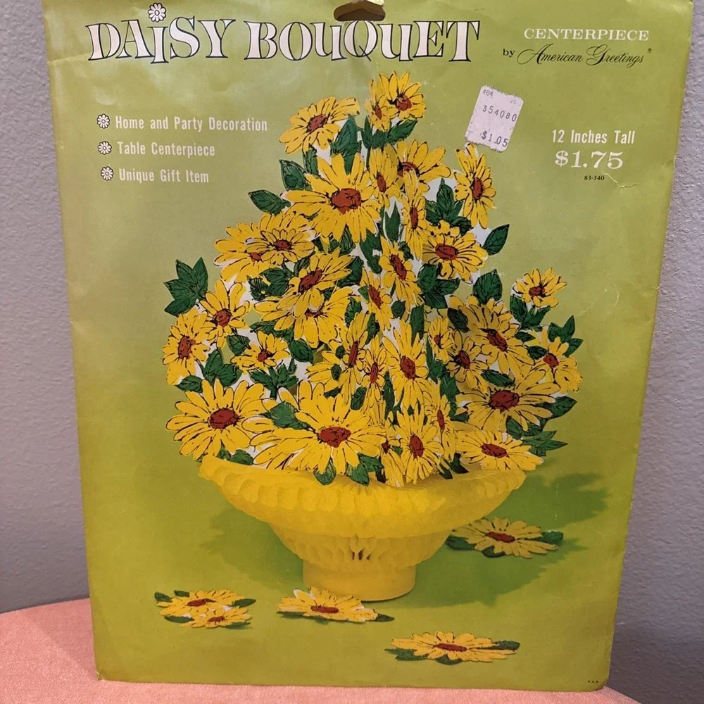 VINTAGE AMERICAN‎ GREETINGS HONEYCOMB 