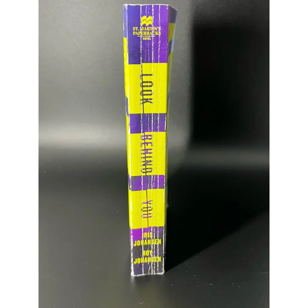 St. Martins Paperbacks up march back