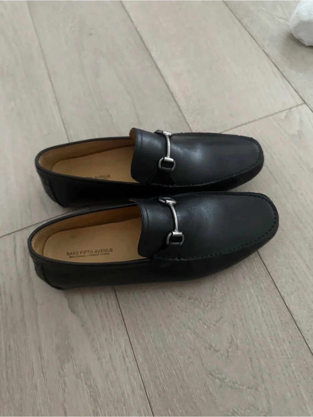 Saks Fifth Avenue sleek black