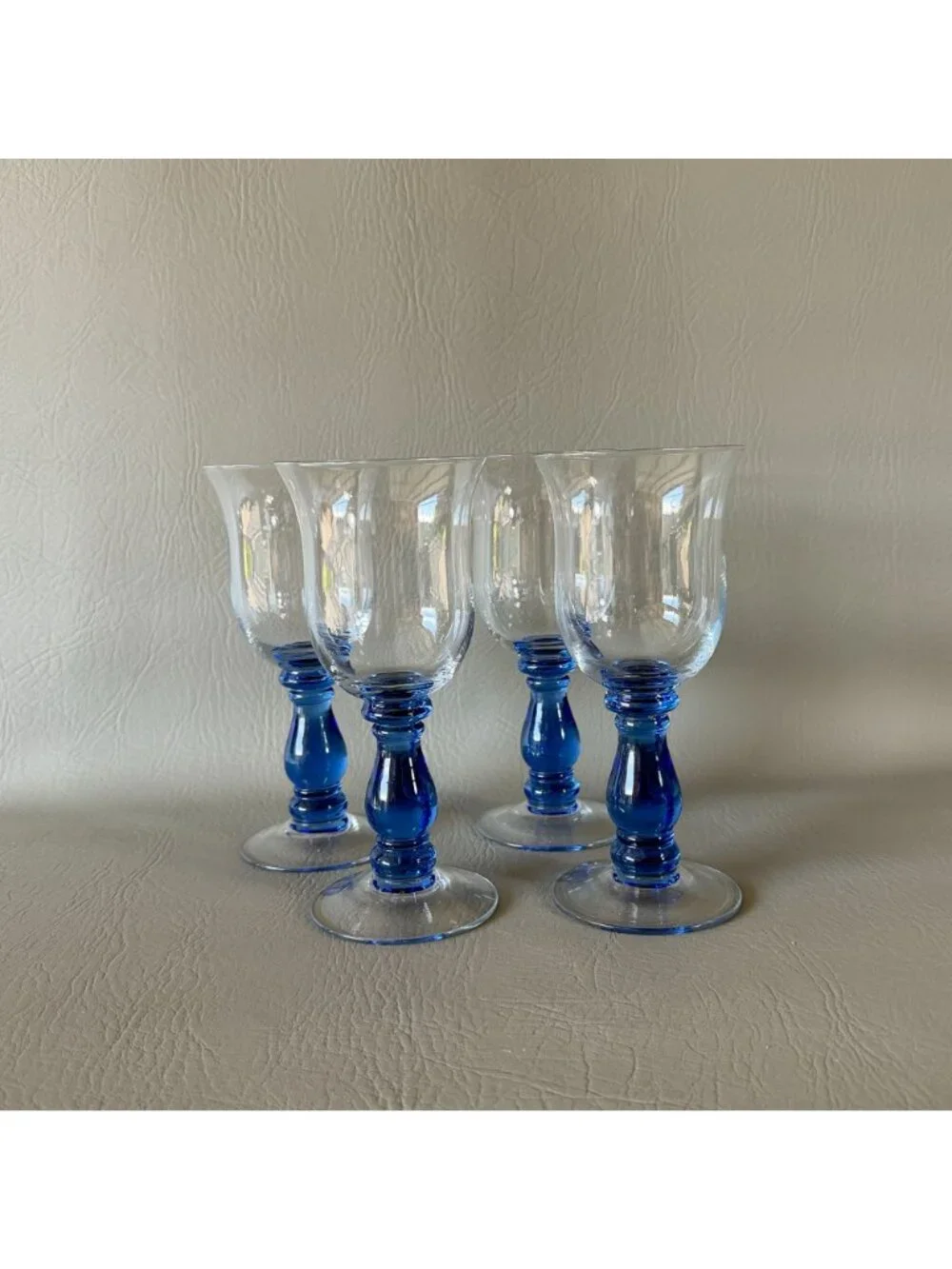 Unknown elegant set