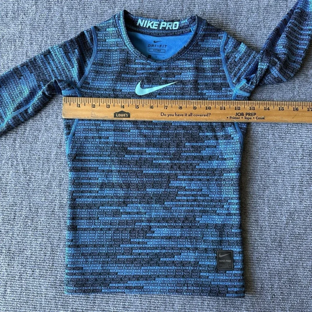Nike size small