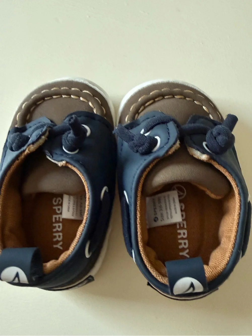 Sperry nwot slip