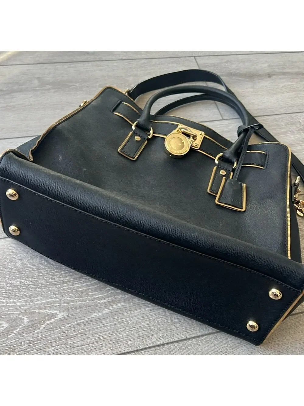 MICHAEL Michael Kors elegant versatile