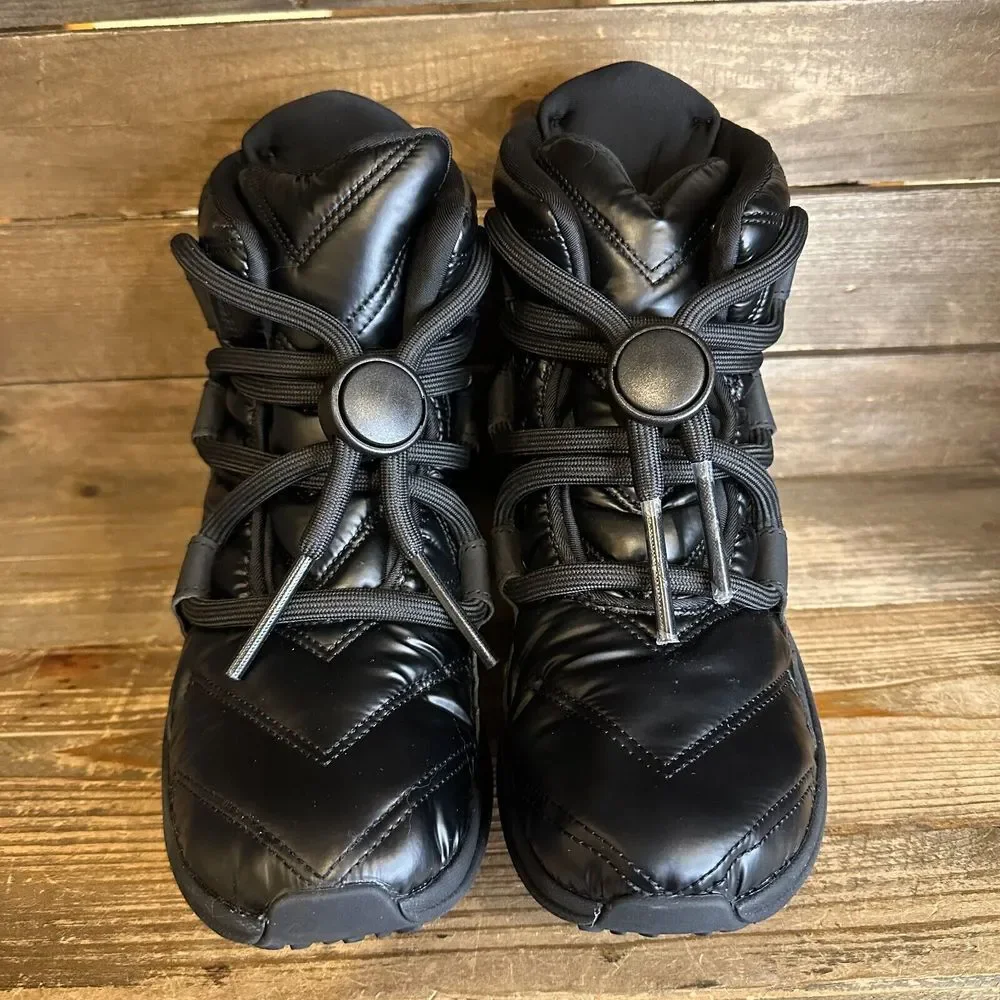 Merrell details box show