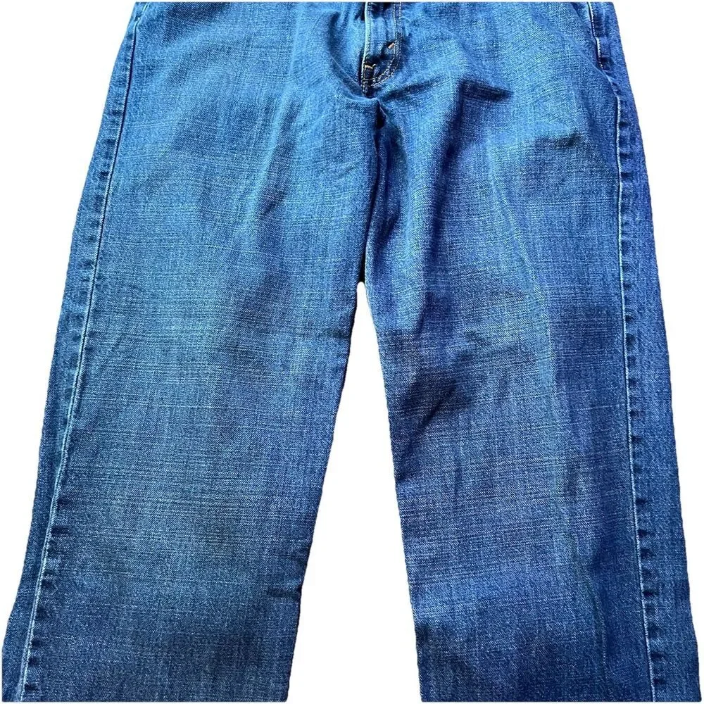 Levis this listing