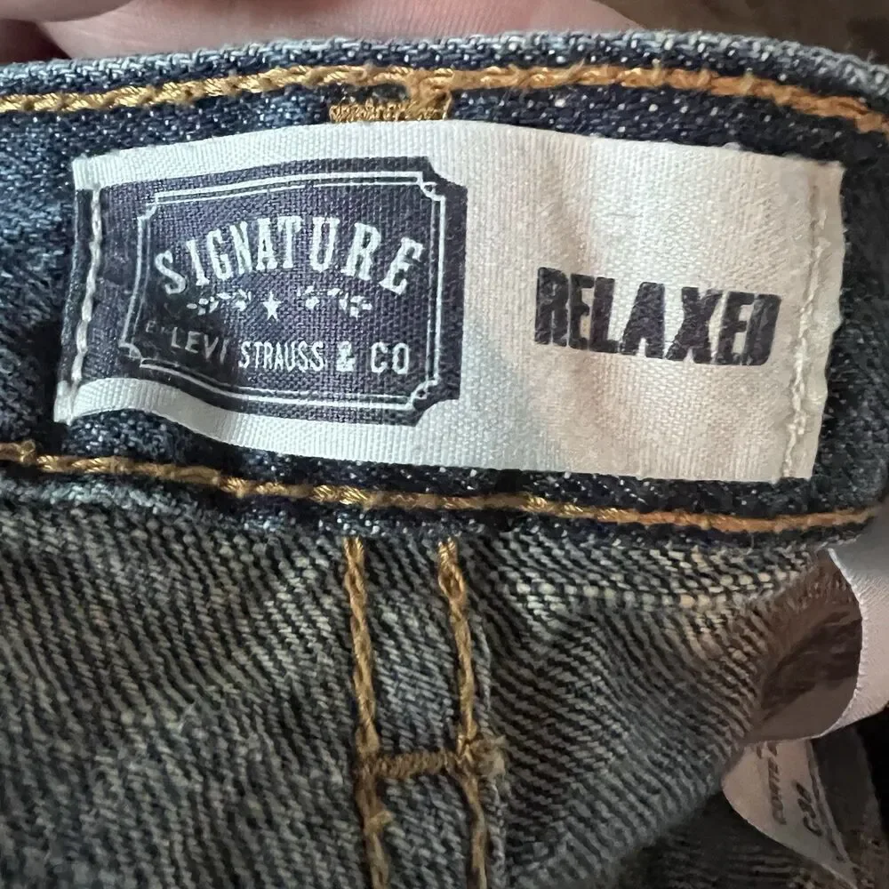 Levis this listing