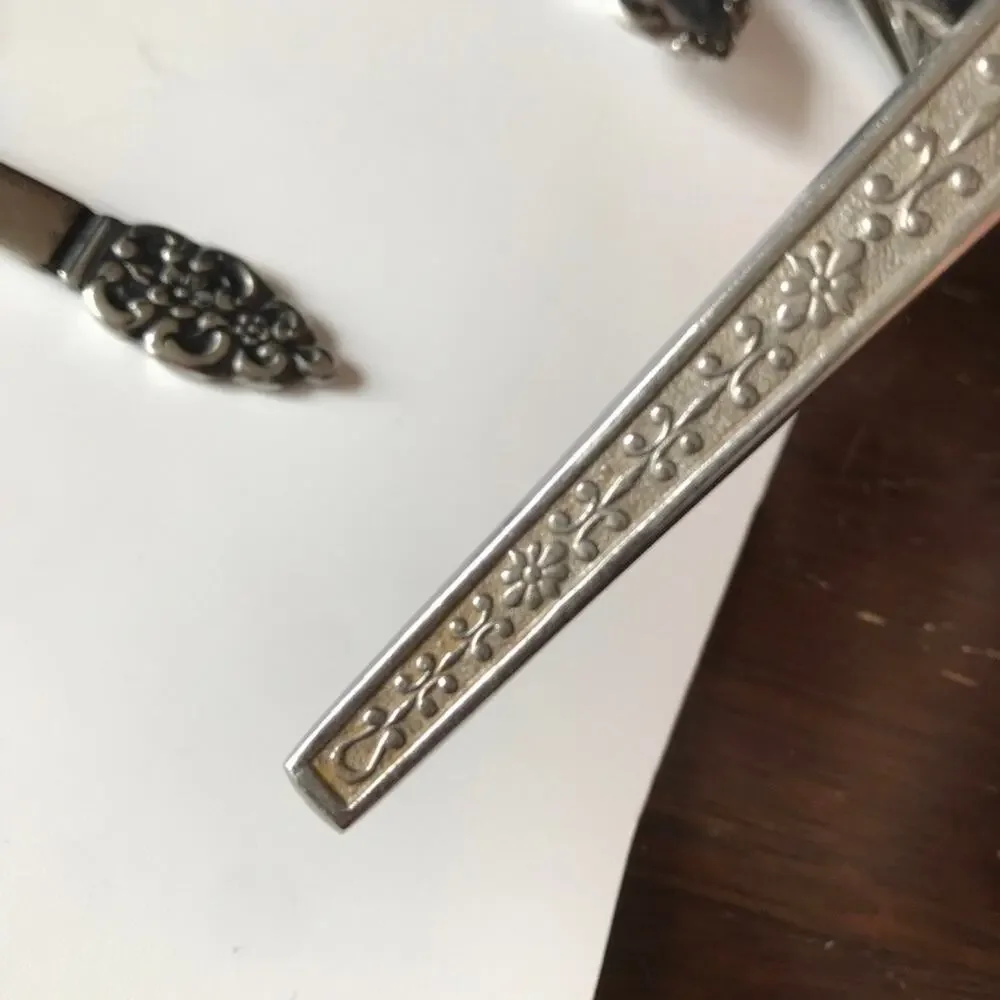 Riviera Cordova stainless flatware - single dinner fork 71/2