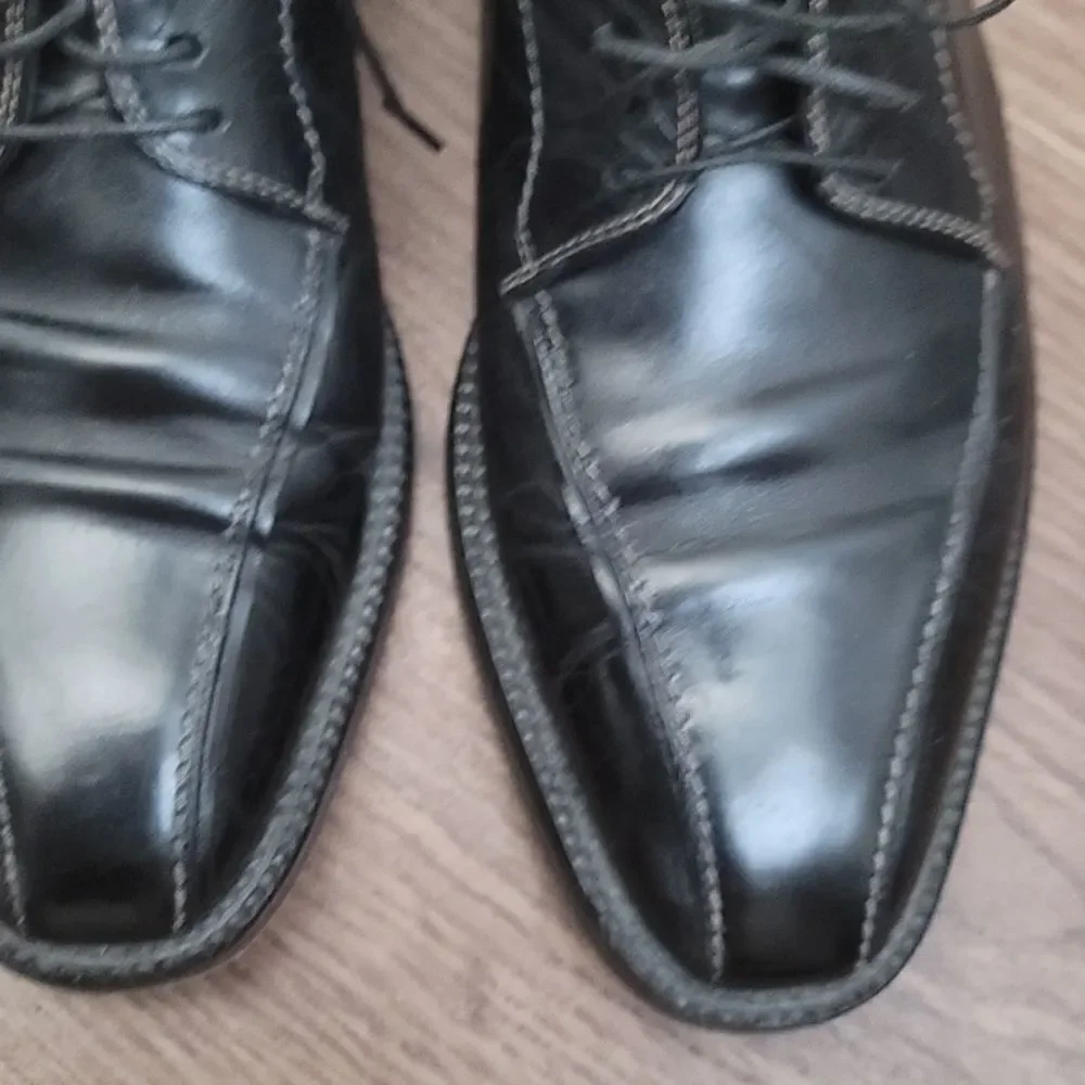 Boss by hugo boss dress shoes size 10