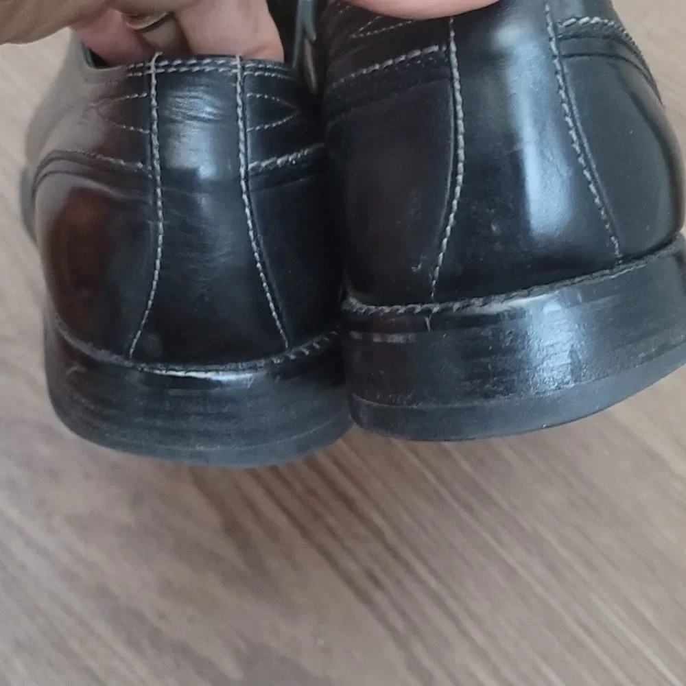 Boss by hugo boss dress shoes size 10