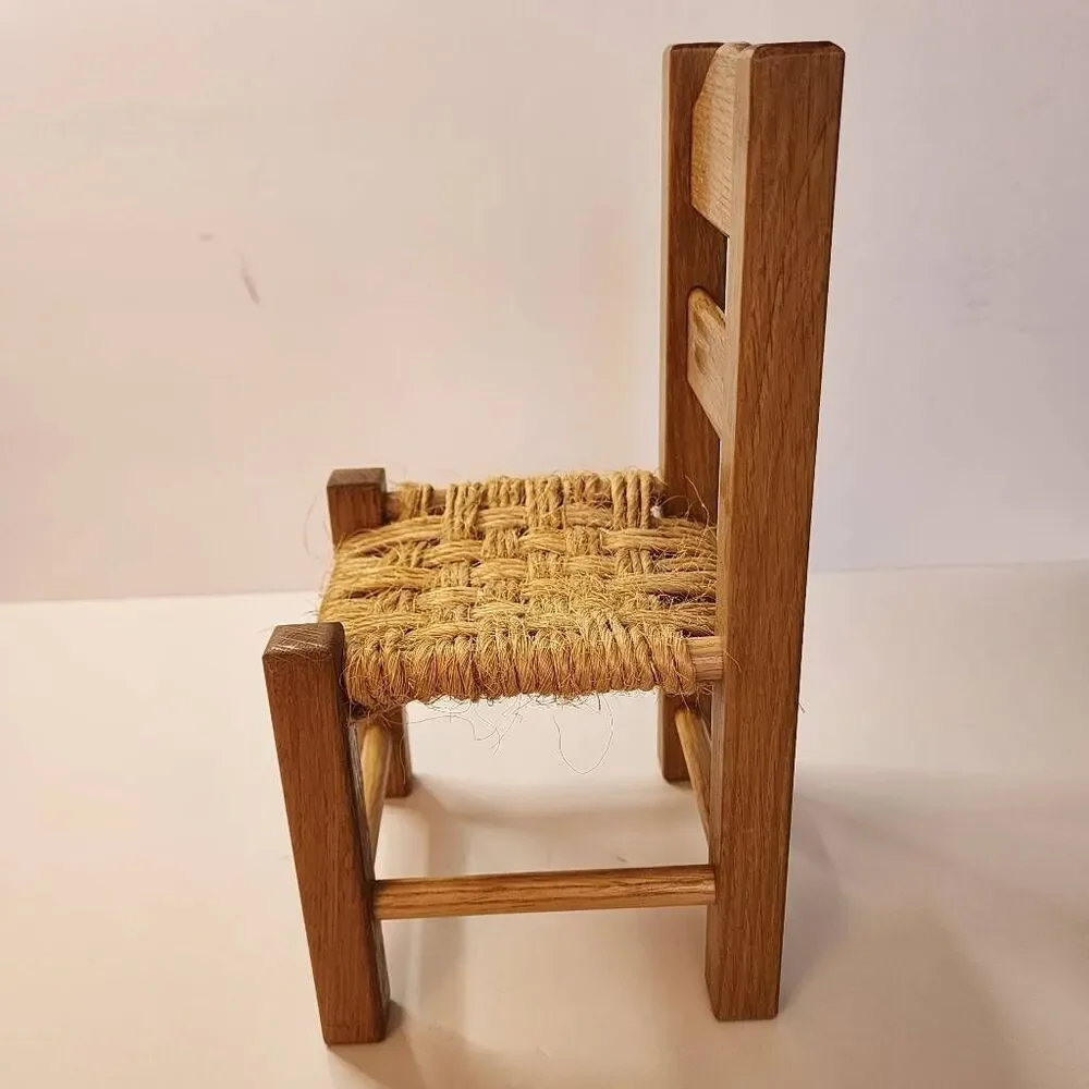 No Brand doll chair