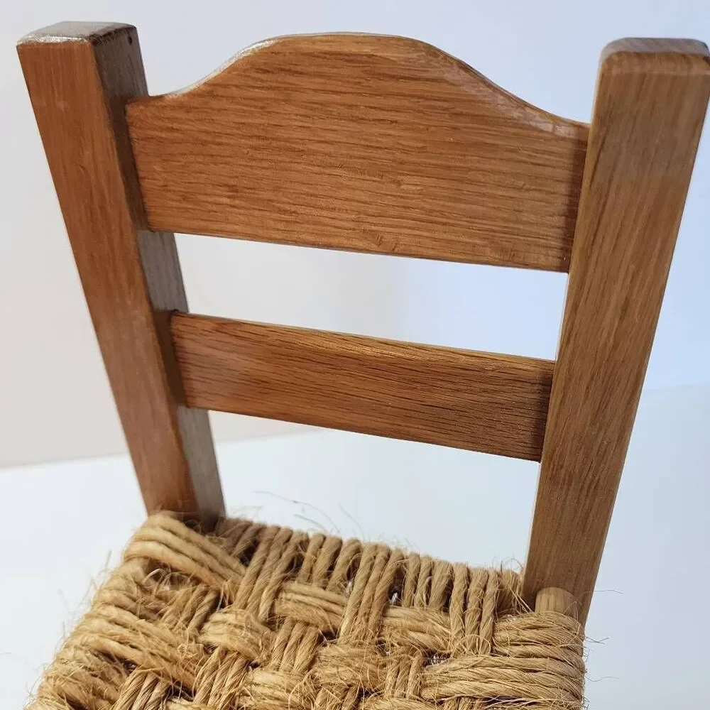 No Brand woven chair