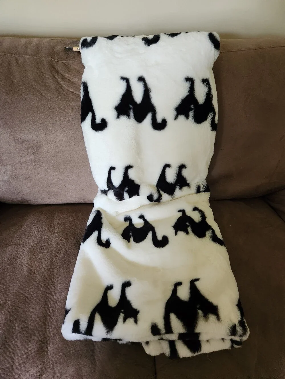 Novogtatz Halloween Faux Fur Blanket Oversized 50