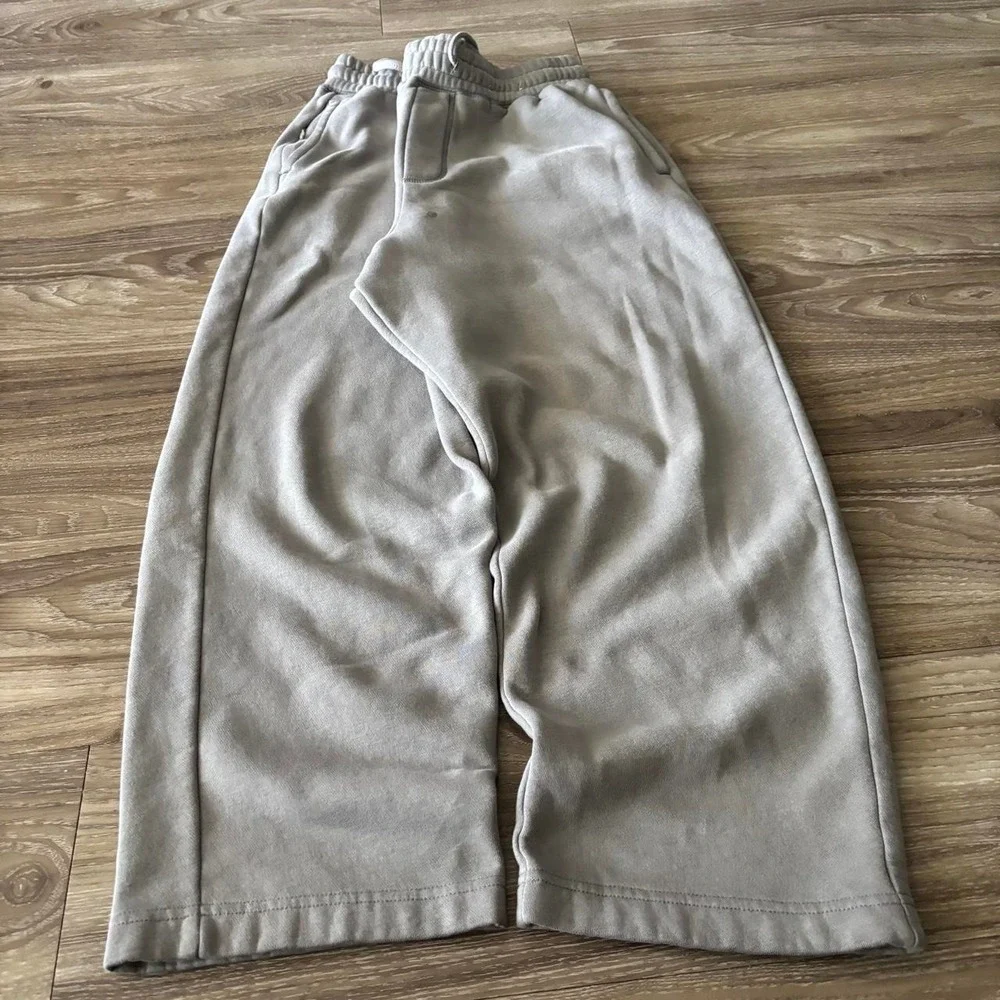 N/A leg 2000s vintage