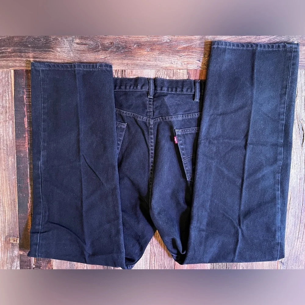 Levis measurements waist