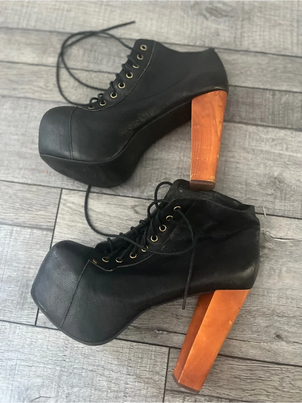 Jeffrey Campbell iconic lita