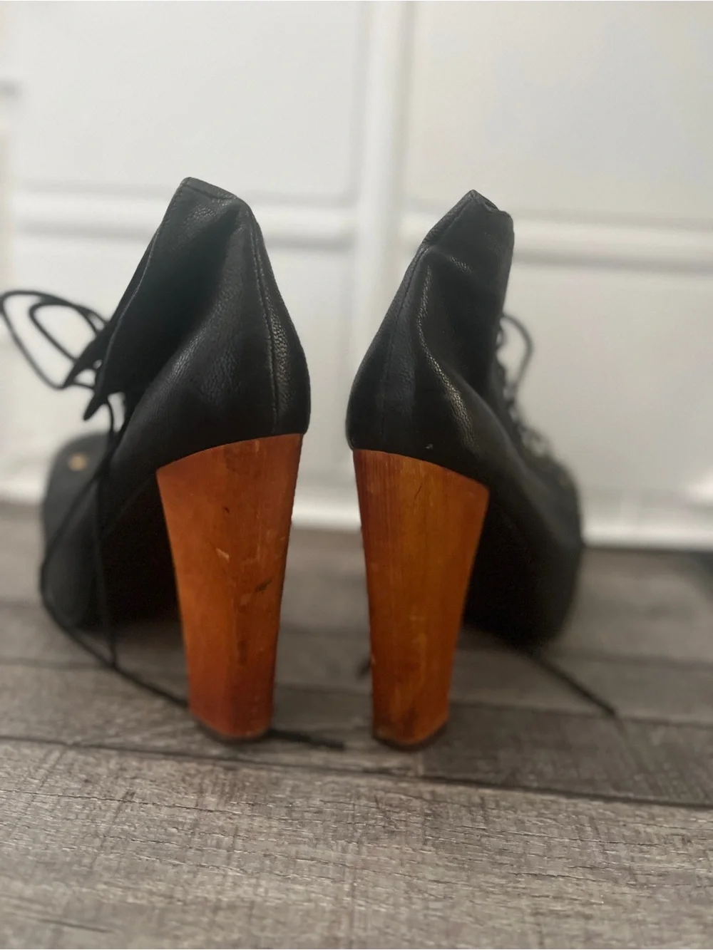 Jeffrey Campbell iconic lita
